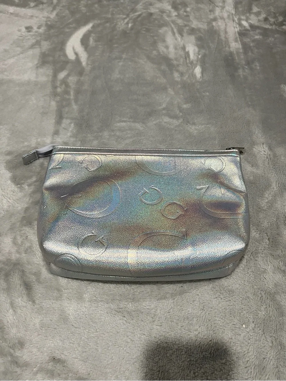 GUESS Silver Iridescent Metallic Logo Cosmetic Makeup Bag Pouch NWOT